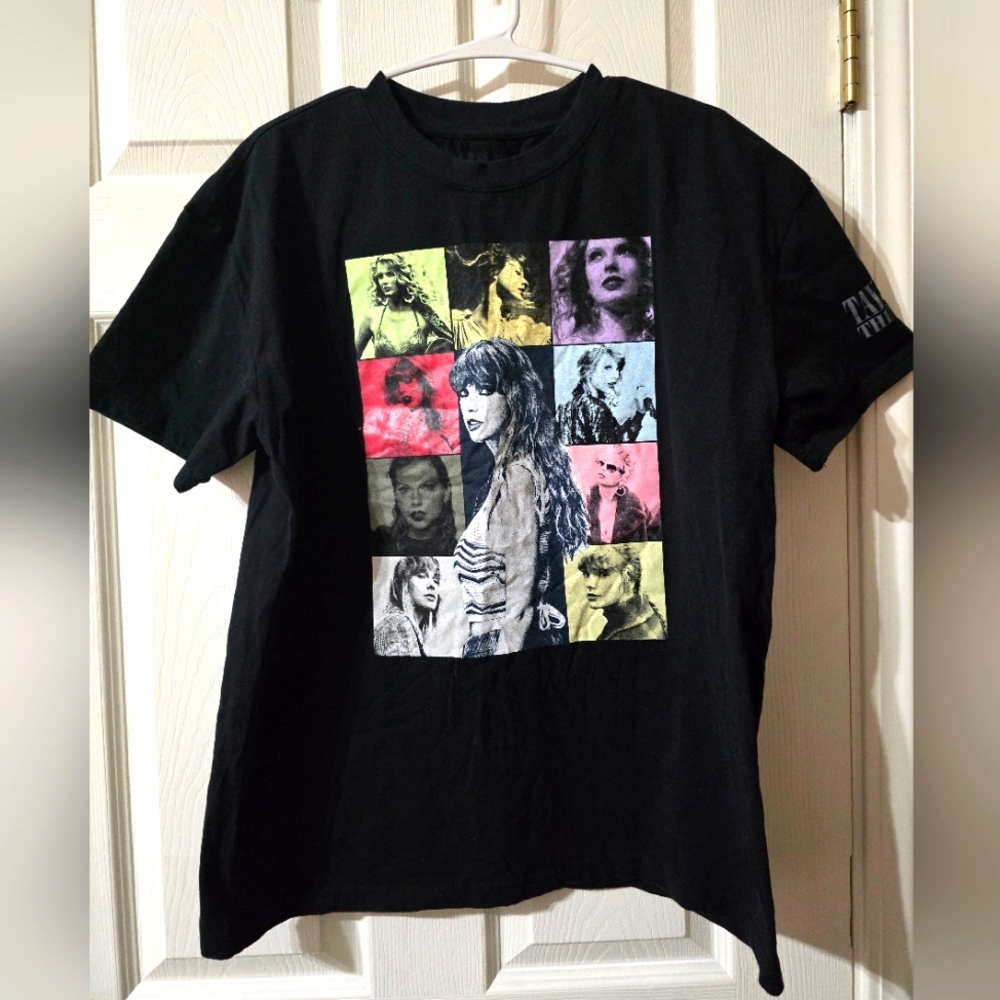 Taylor Swift The Eras Tour Tee, Official Concert Tour Merch, Black Graphic, EUC!